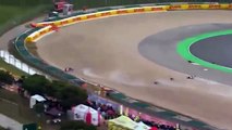 #VIDEO - impresionante caída de 10 pilotos en motos en el GP de Portugal