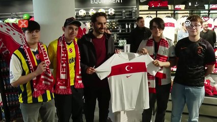 Hamit Altıntop, taraftarlarla buluştu