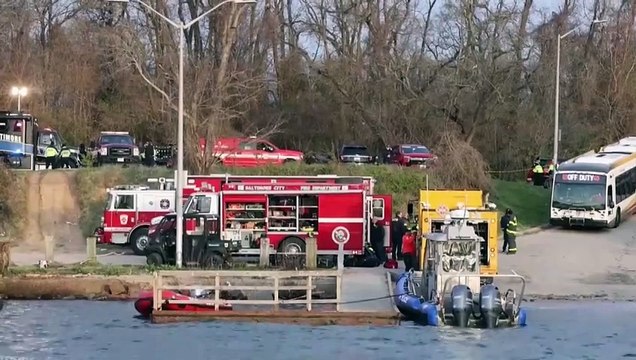 Continúa búsqueda de desaparecidos tras colapso de puente en Baltimore
