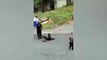 #VIDEO: Una mujer atiende a un policía de NJ con un disparo en el cuello mientras los disparos sobrevuelan su cabeza