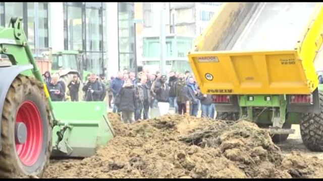 Tornano i trattori a Bruxelles. Approvata revisione delle norme Pac