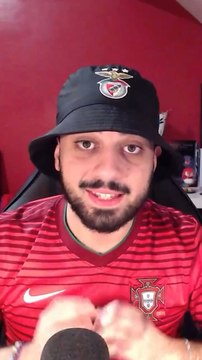 Tous les maillots de l’Euro ont enfin été devoilés Alors plutot Team Nike ou Team Adidas ? N´hésitez pas a donner votre avis en commentaire !