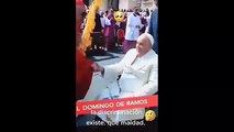 ¡El Papa Francisco desplazó a un clérigo en público! ¡Y sigue el drama...¡Mira el VIDEO!