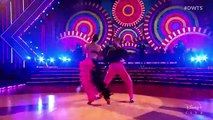 Charli D'Amelio y Mark Ballas Jive (Semana 10 - Final) | Dancing With The Stars on Disney 