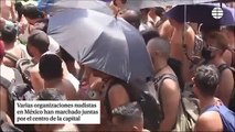 Cientos de cuerpos desnudos recorren las calles de Ciudad de México