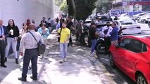 Protestan familiares de Lesly Martínez en FGJ-CDMX; supuesta funcionaria los agrede