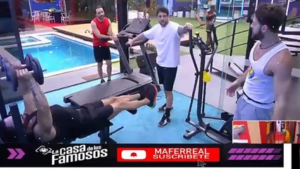 Descargar video: JORGE SE PONE CELOSO POR APIO! LA CASA DE LOS FAMOSOS MEXICO EN VIVO