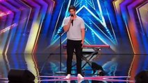 AGT 2023:El bombero Trent Toney canta una sentida original para su ex mujer en AGT | Audiciones