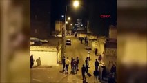 Diyarbakır'da husumetli aileler arasında sokak ortasında silahlı kavga! İki yaralı
