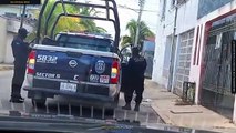 Policías CORRUPTOS le TUMBAN $7,000 a conductor