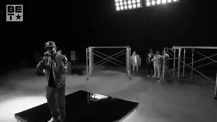 Скачать видео: Hip Hop Awards '23: Swizz Beatz lucha por el título del Cypher con Foggieraw, Symba, Cassidy y Scar Lip