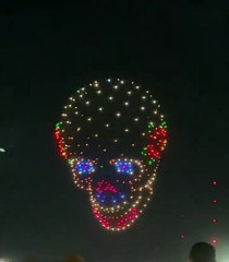 Con drones celebran el dia de muertos en Nuevo Mexico