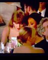 Taylor grabando a Jo Koy presentador de los #GoldenGlobes diciendole piece of shit