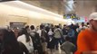 Mexicanos cantando Cielito Lindo en el aeropuerto de Tel-Aviv, Israel