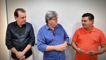 Durante encontro, João Azevêdo enaltece a gestão de Luiz Claudino: “Temos certeza da continuidade”