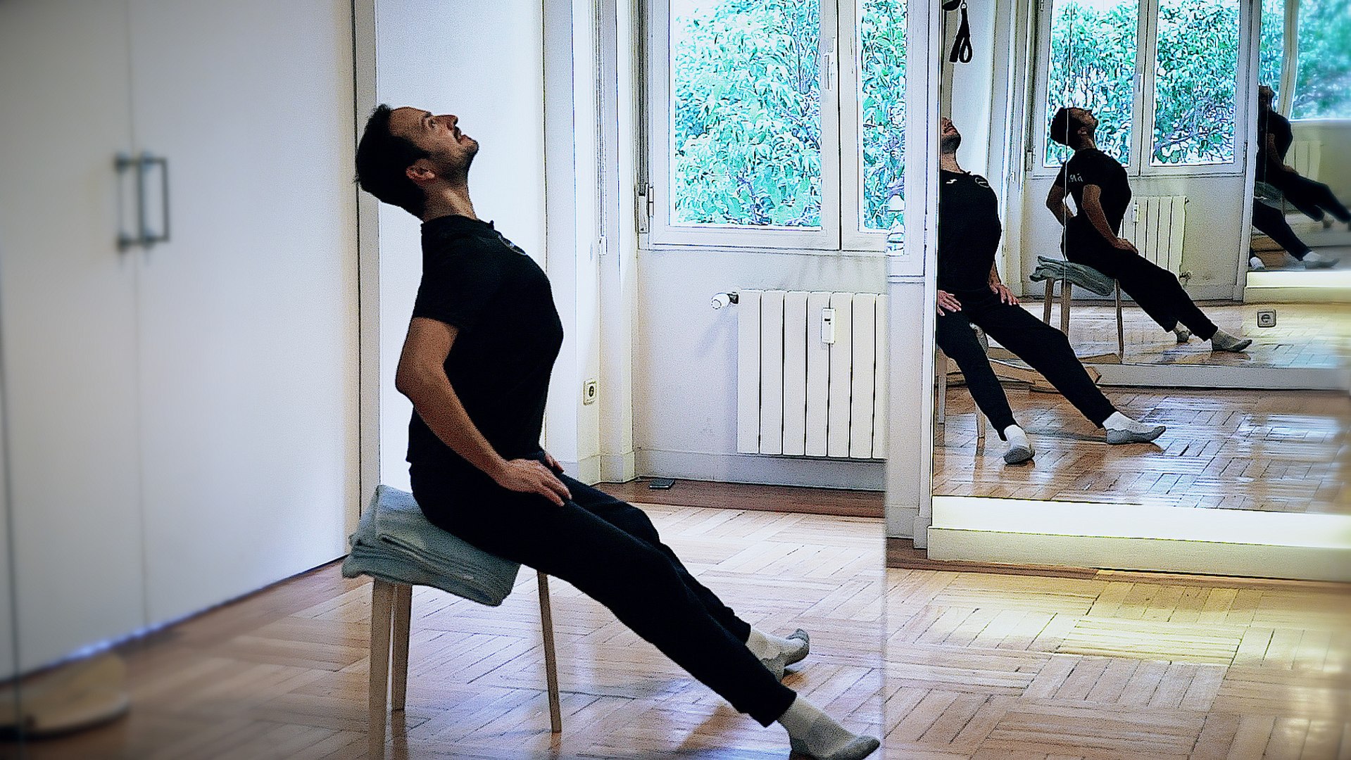 En entrenador Dario Mealli nos proporciona una tabla de ejercicios para 
mejorar la postura corporal.