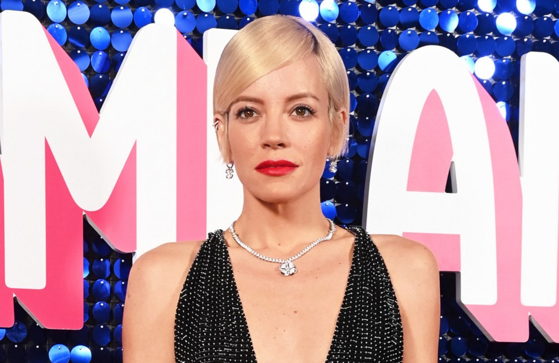 Lily Allen: Unangenehmer Moment mit Ashton Kutcher und Mila Kunis