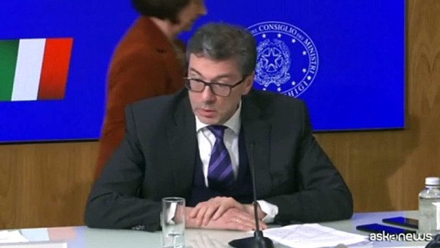 Giorgetti: stop a ogni tipo di sconto in fattura per i bonus edilizi