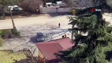 Bursa'da inanılmaz anlar! Hem kadınlar hem erkekler birbirlerine girdi