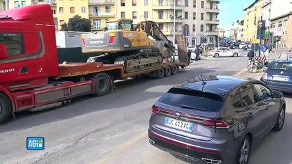 Calderone a Firenze, la visita al cantiere crollato con Nardella