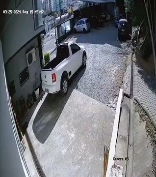 Idosa morre atropelada por ambulância do Samu em faixa de pedestres de Blumenau