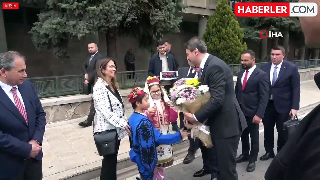 Bakan Bayraktar: Nisanda elektrik ve doğal gaz fiyatlarında değişiklik olmayacak