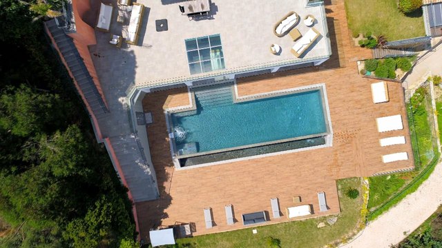 Travaux XXL : piscines et lagons