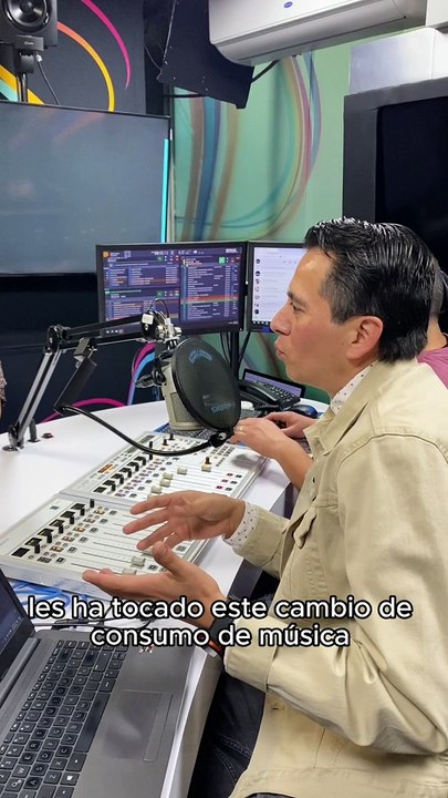 Como fue la transición digital para la banda Stuck in the sound
