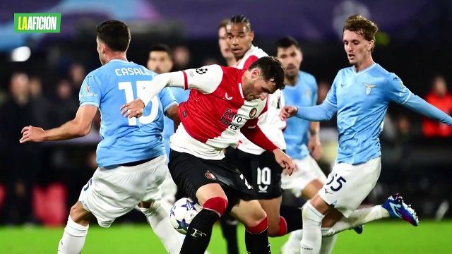 Santiago Giménez sobre los futbolistas mexicanos: En México son pocos los profesionales