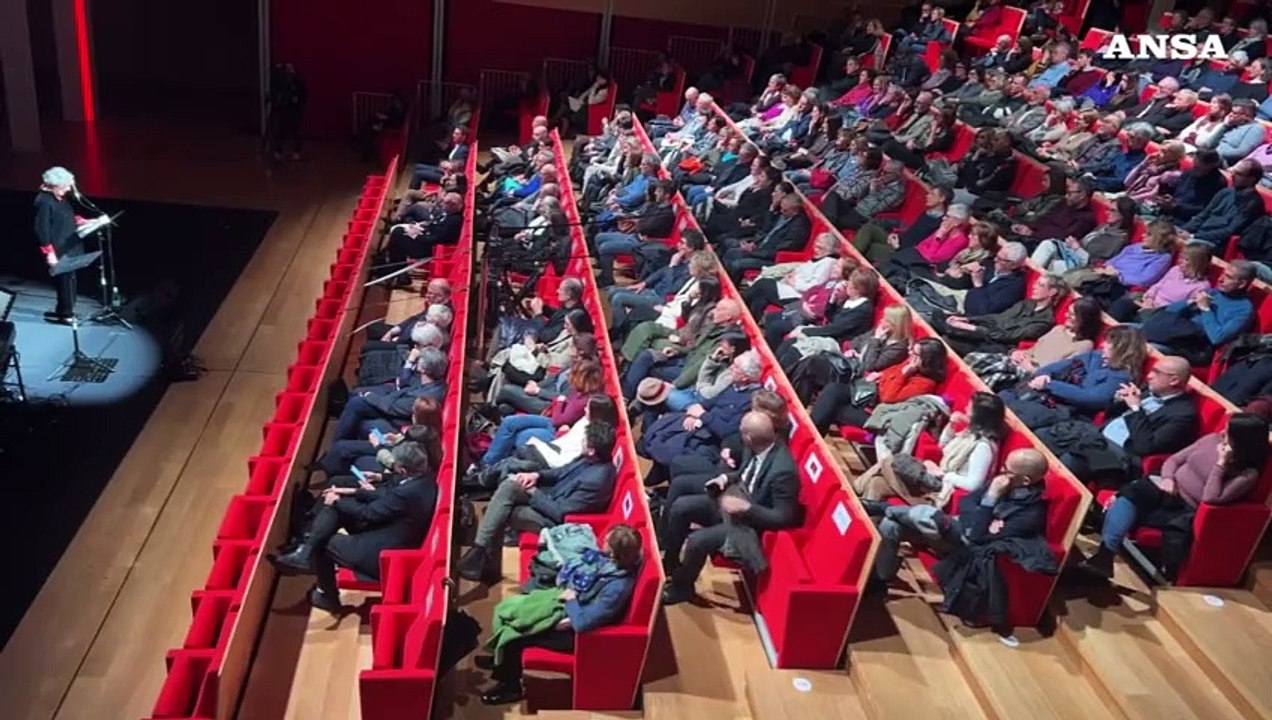 "Un indovino mi disse" diventa spettacolo con Peppe Servillo