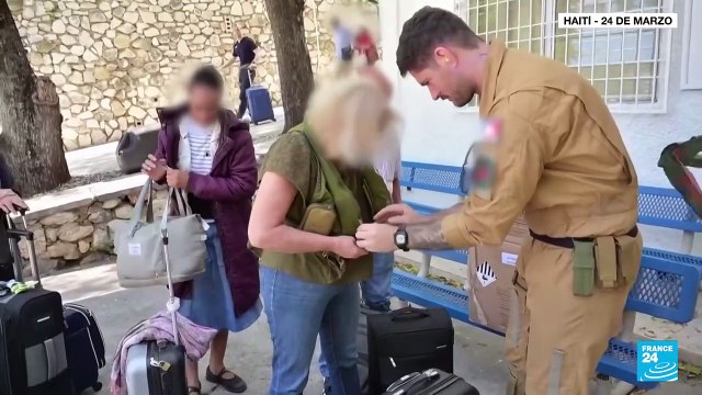 Ciudadanos franceses son evacuados de Haití cuando la violencia escala en la isla