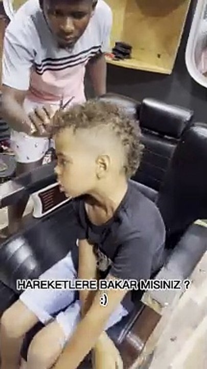 HAREKETLERE BİR BAKAR MISINIZ  )