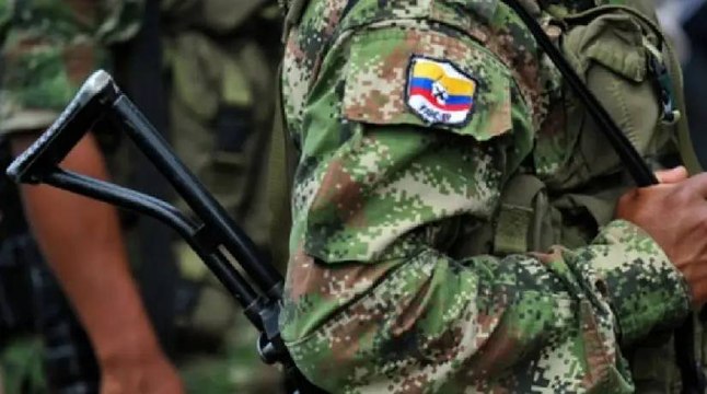 Enfrentamientos entre Ejército y disidencias de las Farc dejan tres muertos y 12 capturados