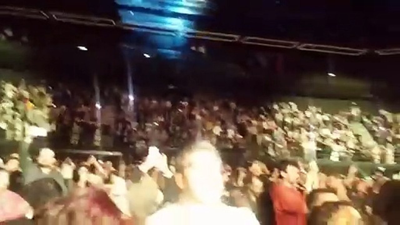 Aynur Doğan, Şivan Perver'in şarkı yasağını bakın nasıl aştı