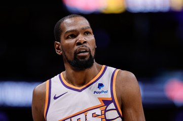 Résumé NBA VF : Kevin Durant fait régner l'ordre chez le champion !