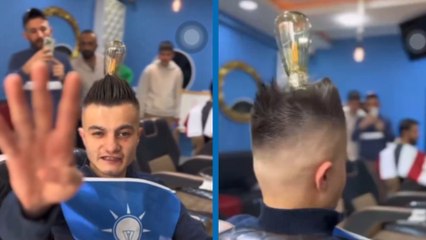 Kafasına Ampul Takarak AKP'ye Oy İstedi