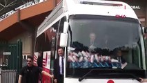 Cumhurbaşkanı Erdoğan çocuklara oyuncak Togg dağıttı 