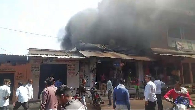 खनियांधाना में रुई गोदाम में भडक़ी आग, दमकल ने पाया आग पर काबू