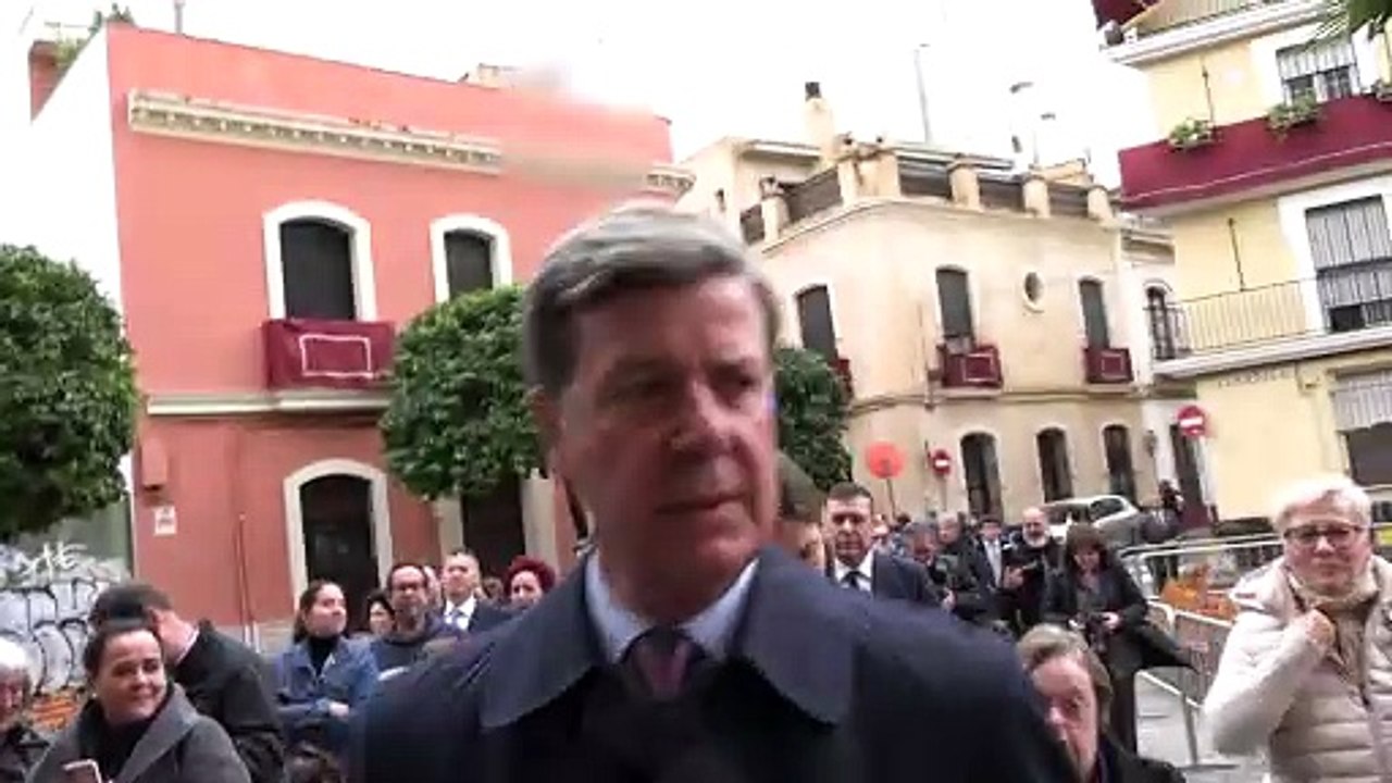 Cayetano Martínez de Irujo, fiel al Cristo de los Gitanos