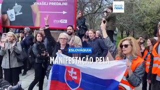 Eslovacos protestam contra planos de governo para controlar emissoras