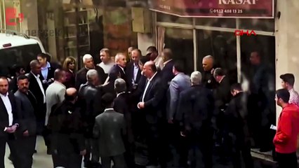 BBP'li başkan, 'oy vermeyeceğim' diyen 70 yaşındaki vatandaşa yumruk attı