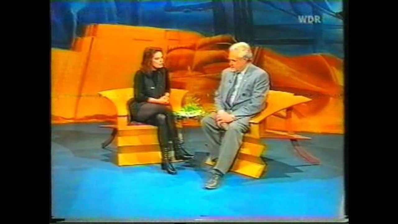 6989 Krissy Rieger Coronaaufklärung