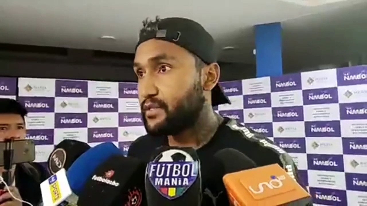 Adrián Jusino se refiere a las críticas de los hinchas.