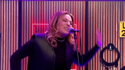 LIVE - Santa interprète "Recommence-Moi" dans #LeDriveRTL2 (25/03/24)