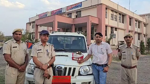 नाकाबंदी: 16 लाख 98 हजार 500 की नकदी व चौपहिया वाहन जब्त, देखे वीडियो