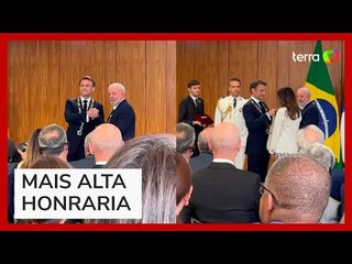 Lula dá honraria a Macron, e francês entrega medalha a Janja; veja vídeo
