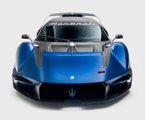 マセラティMCXtrema、レーストラックでのテスト開始！2024年夏の納車に向けて最終調整🚗