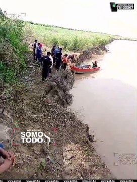 RESCATISTAS DE LA GOBERNACION BUSCAN AL PESCADOR QUE FUE ARRASTRADO POR EL RIO MIENTRAS PESCABA