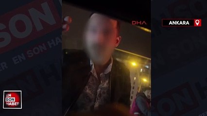 Ankara'da taksici, kendisine 'selektör' yapan otomobil sürücüsünün önünü kesti.
