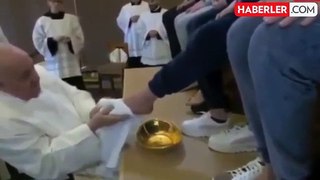 Papa Francis, Paskalya Yortusu kapsamında hapishanedeki 12 kadın mahkumun ayaklarını yıkayıp öptü